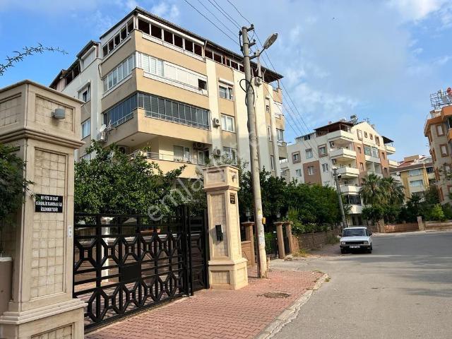 Antalya, Muratpaşa içerisinde satılık mülk