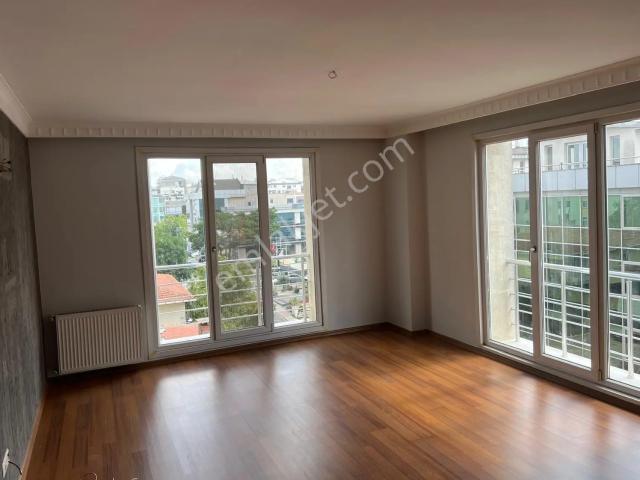 Ümraniye, İstanbul içerisinde kiralık mülk