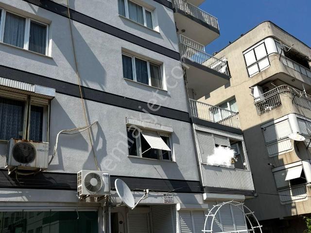 Karşiyaka, İzmir içerisinde kiralık mülk
