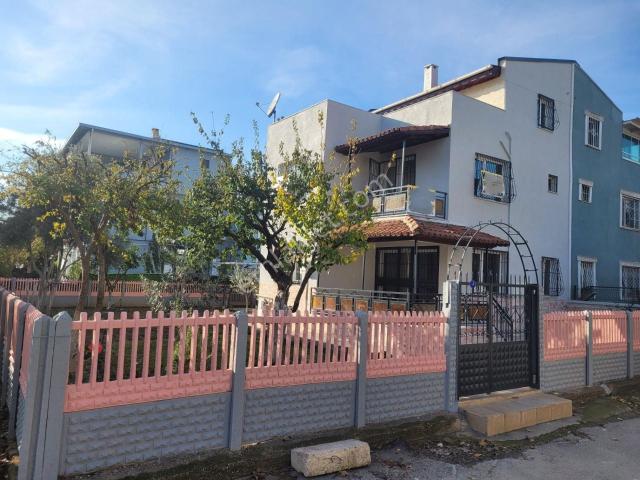 Menderes, İzmir içerisinde kiralık Villa