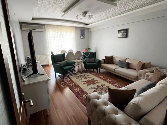 Akhisar, Manisa içerisinde satılık mülk