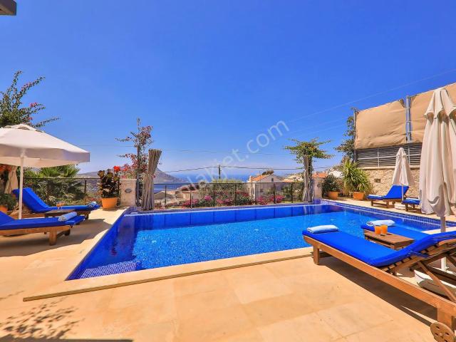 Kalkan, Kaş içerisinde satılık Villa