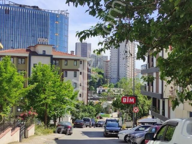 Ataşehir, İstanbul içerisinde kiralık mülk