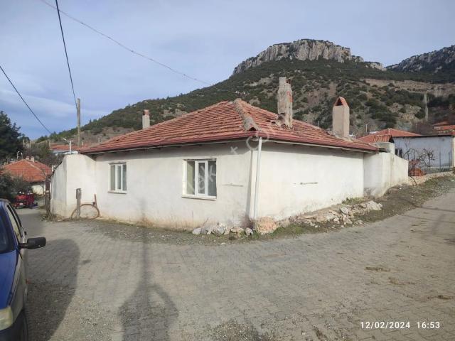 Özlüce, Kale içerisinde satılık Villa