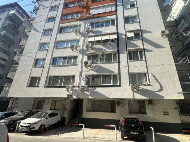 Karabağlar, İzmir içerisinde kiralık mülk