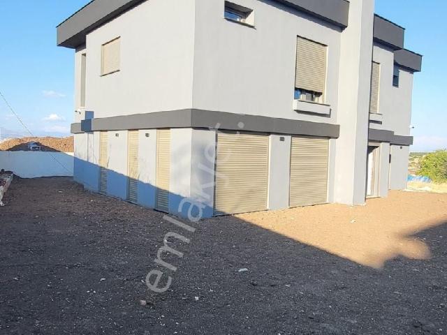 Uşak Merkez içerisinde satılık Villa
