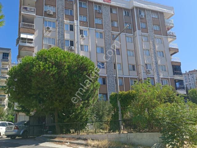 Çiğli, İzmir içerisinde satılık mülk