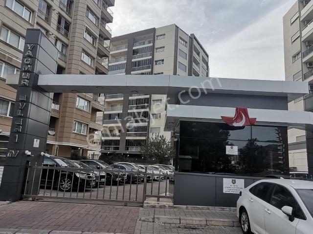 İzmir içerisinde satılık mülk
