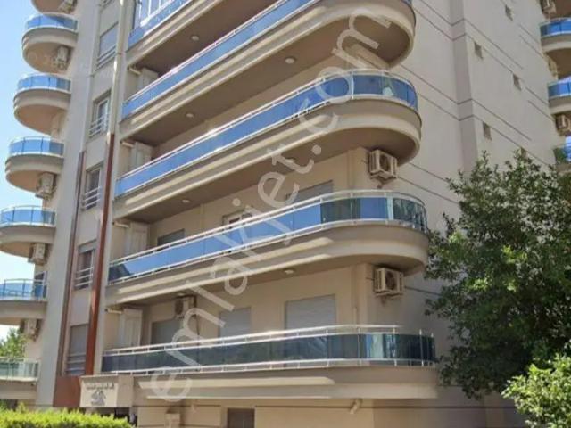 Çiğli, İzmir içerisinde kiralık mülk