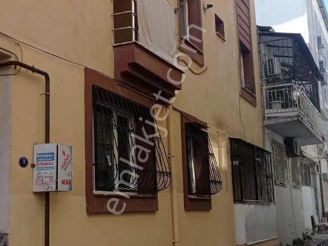 Karabağlar, İzmir içerisinde satılık mülk