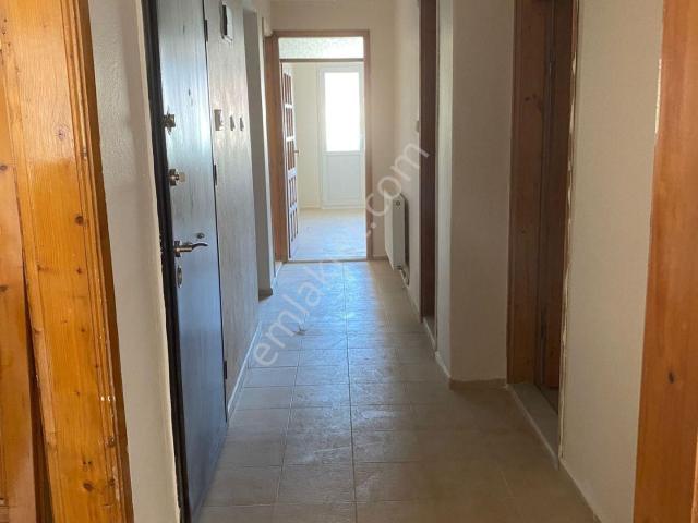 Karabağlar, İzmir içerisinde kiralık mülk
