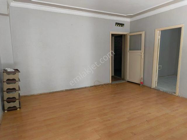 Bayrakli, İzmir içerisinde kiralık Villa
