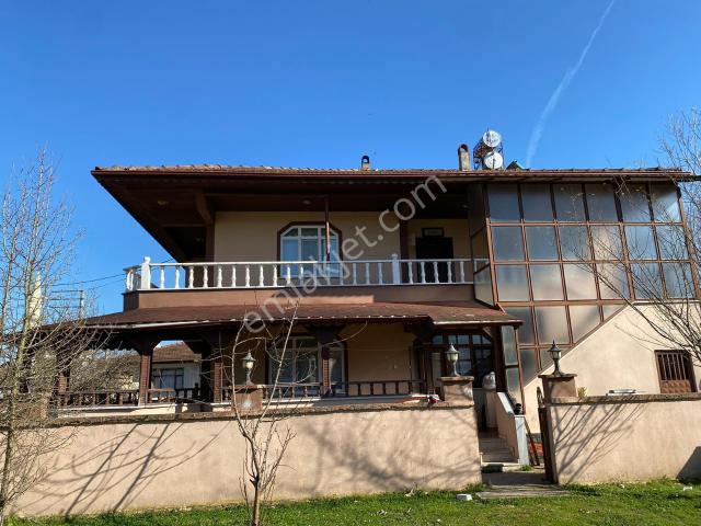 Akyazi, Sakarya içerisinde satılık Villa