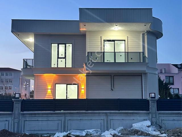Çerkezköy içerisinde satılık Villa