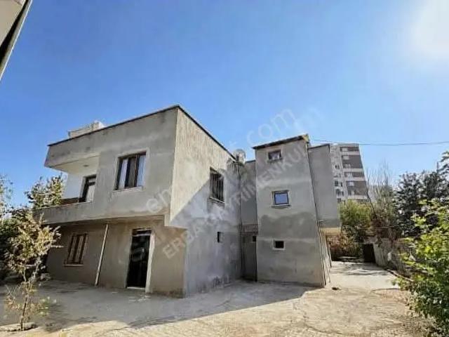 Şehitlik Mahallesi, Yenişehir içerisinde satılık Villa