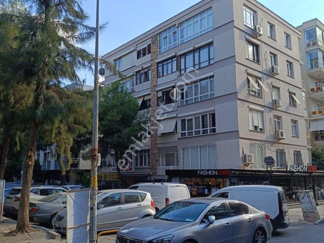 Bornova, İzmir içerisinde satılık mülk
