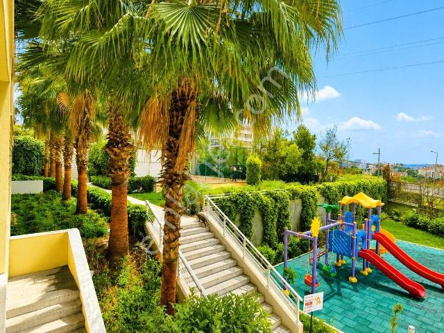 İzmir içerisinde satılık mülk