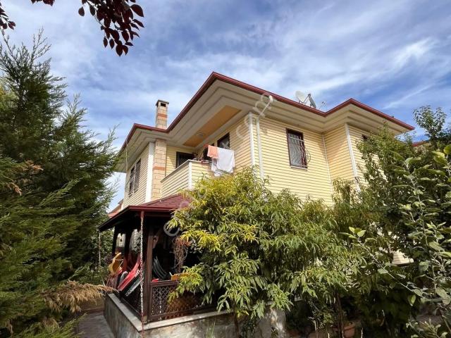 Arabacıalanı Mahallesi, Serdivan içerisinde satılık Villa