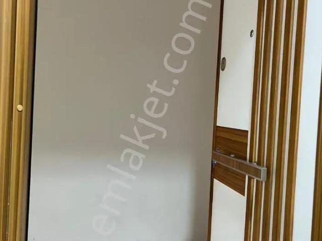 Saray Mahallesi, Tatvan içerisinde kiralık mülk