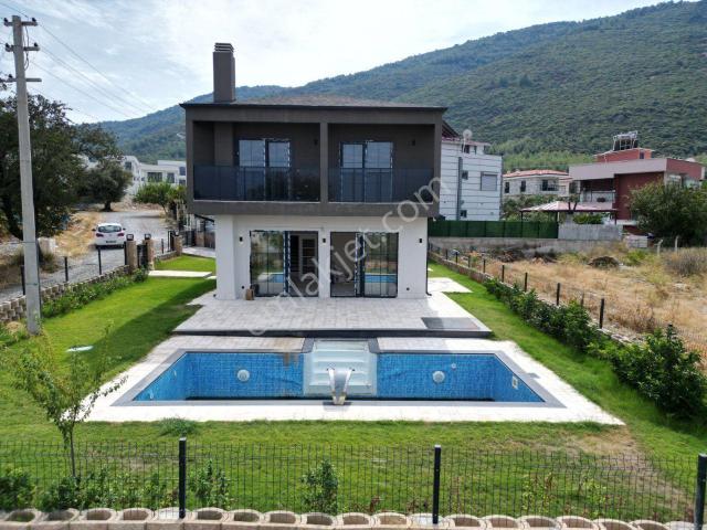 Kuşadasi, Aydin içerisinde satılık Villa