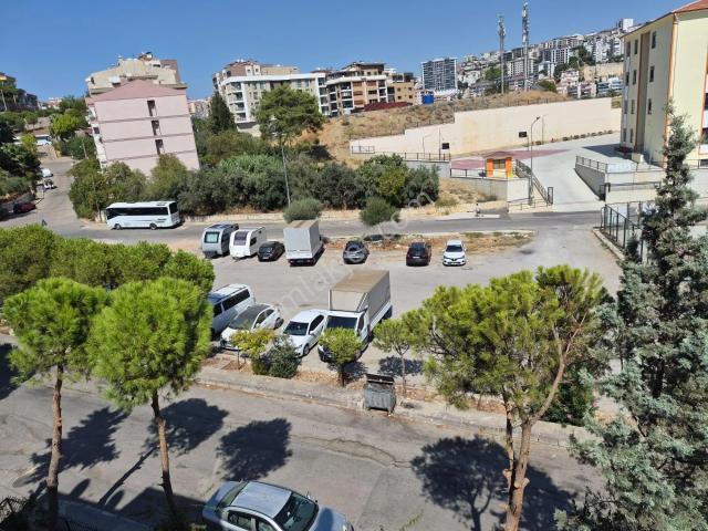 Karabağlar, İzmir içerisinde satılık mülk