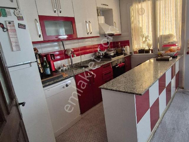 Karabağlar, İzmir içerisinde satılık mülk