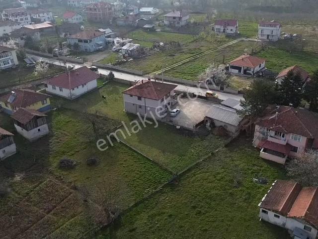 Mecidiye, Karapürçek içerisinde satılık Villa