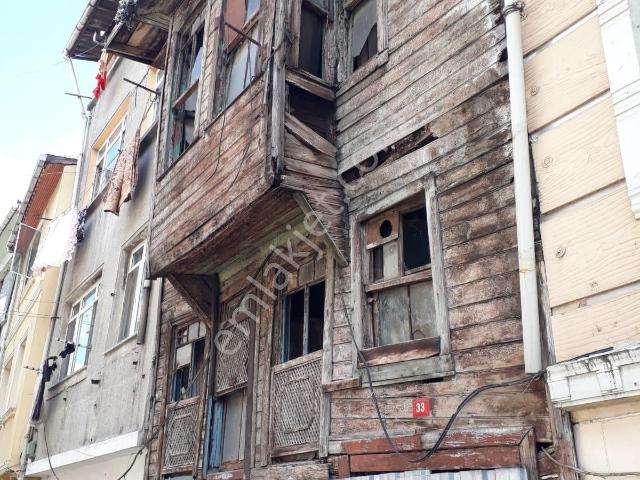 İstanbul Merkez, İstanbul içerisinde satılık Bina