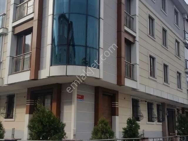 Cumhuriyet Mahallesi, Küçükçekmece içerisinde satılık mülk
