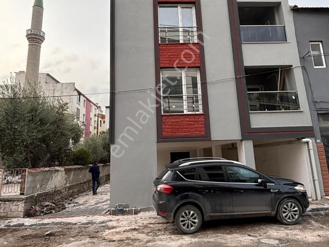 Akhisar, Manisa içerisinde satılık mülk