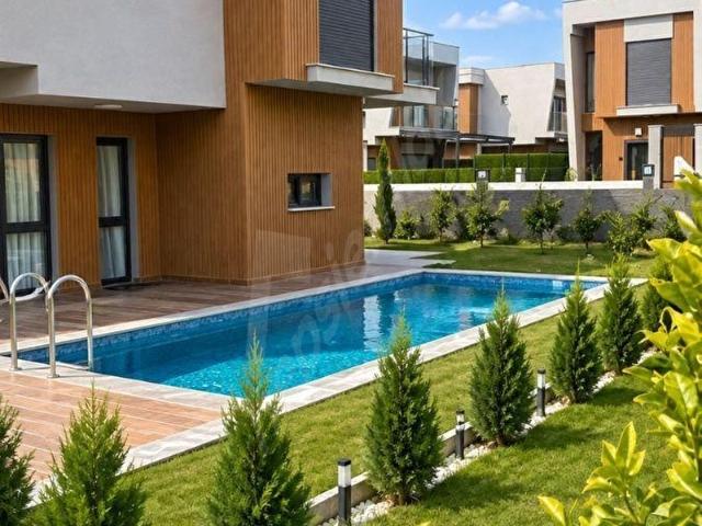 Davutlar Mahallesi, Kuşadası içerisinde satılık Villa