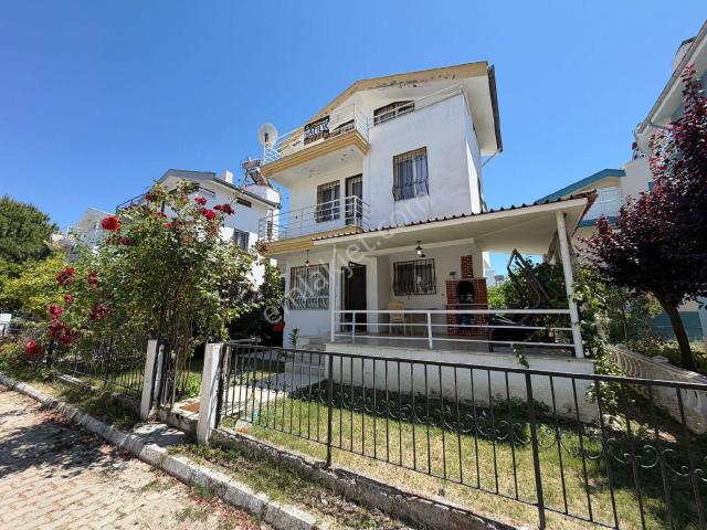 Kuşadasi, Aydin içerisinde satılık Villa