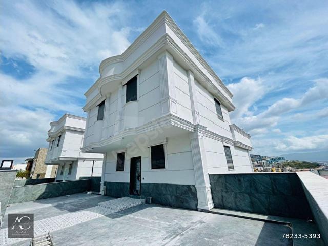 Kadınlar Denizi, Kuşadası içerisinde satılık Villa