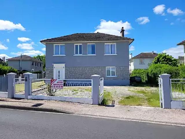 Maison vente à Mauriac, Saignes
