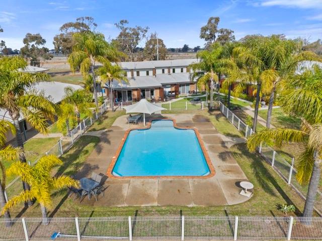 Townhouse for sale in Yarrawonga, Victoria