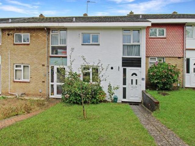 House for sale in Laindon, Essex
