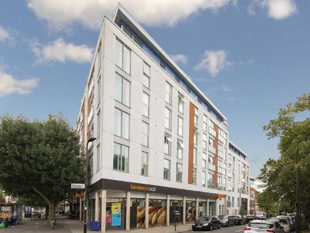 Apartment for rent in London Borough of Ealing, Greater London