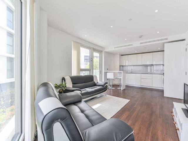 Apartment for rent in London Borough of Lambeth, Greater London