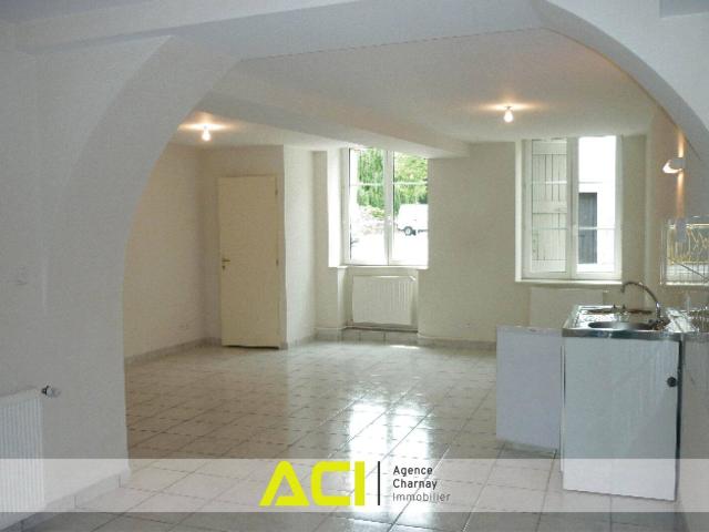 Studio location à Faubourg Barraud, Saint-Albain