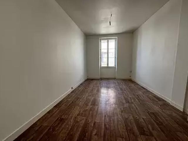 Appartement vente à Saint-Amand-Montrond, Saint-amand-montrond