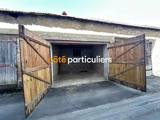 Garage vente à Saint-Amand-Montrond, Saint-amand-montrond