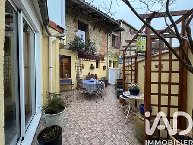 Maison vente à Bressuire, Saint-amand-sur-sèvre