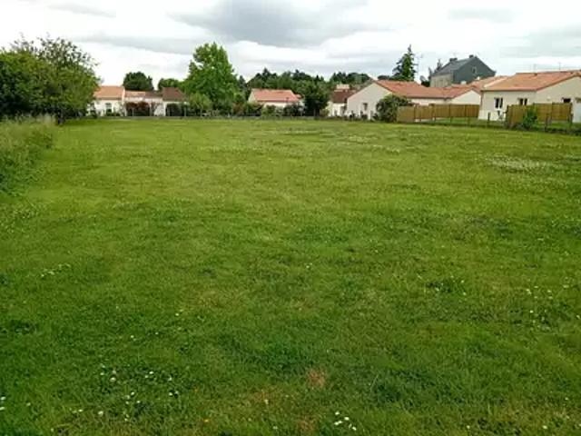 Terrain vente à Bressuire, Saint-amand-sur-sèvre