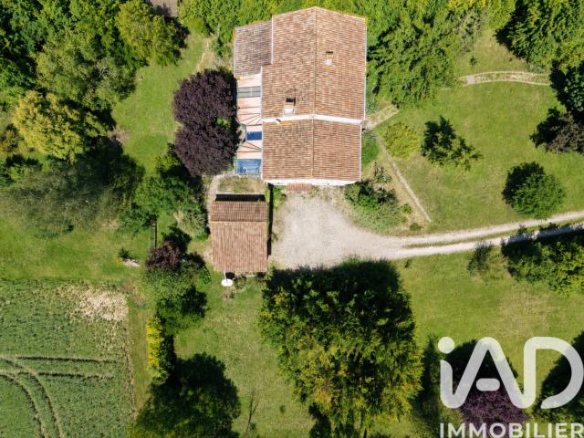 Maison vente à Confolens, Saint-amant-de-boixe