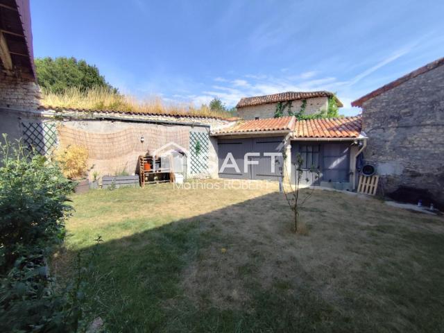 Maison vente à Confolens, Saint-amant-de-boixe