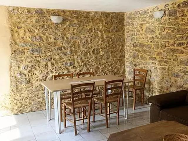 Appartement location à Saint-André-de-Roquepertuis, Gard