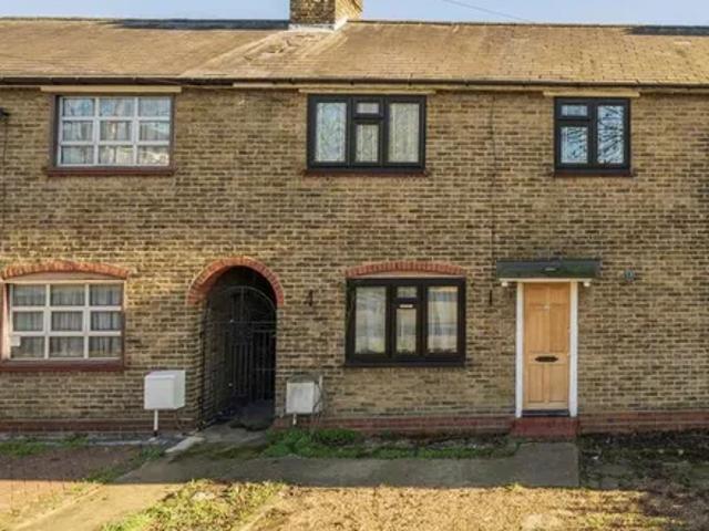 House for rent in London Borough of Ealing, Greater London