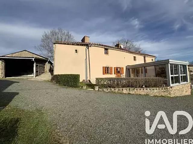 Maison vente à Parthenay, Saint-aubin-le-cloud