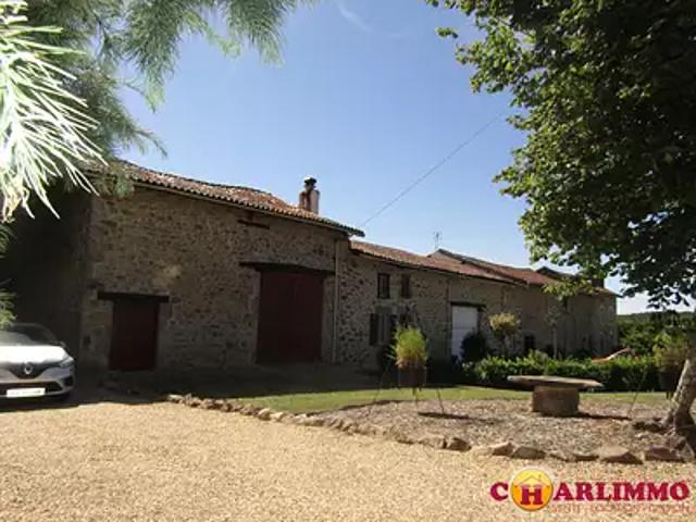 Maison vente à Rochechouart, Saint-auvent