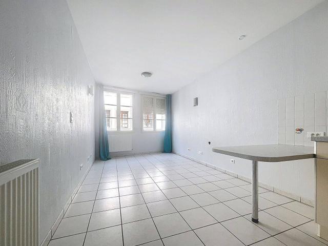 Studio location à Saint-Avold, Moselle